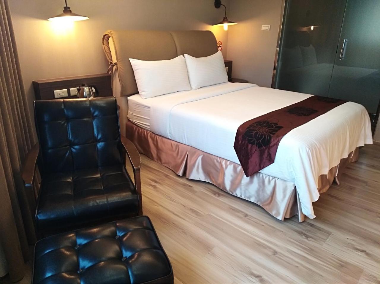 Open Room Hotel Tamsui Exterior photo